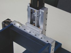 Trimax Miniatur-Portalaufbau mit umgekehrter Z-Achse
